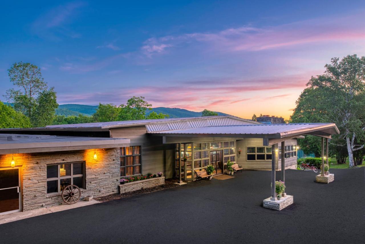 Roaring Brook Ranch Resort بحيرة جورج المظهر الخارجي الصورة
